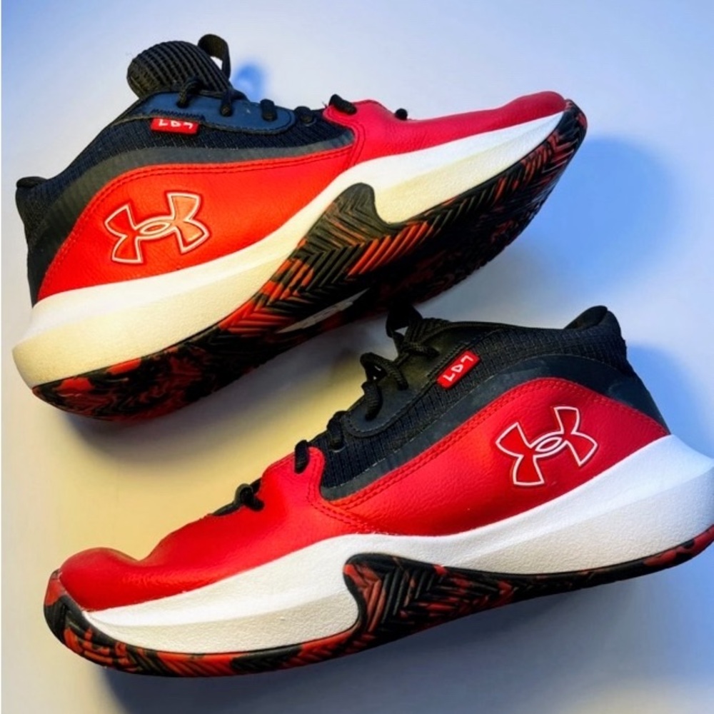 Under Armour Lockdown 7, Red & Black Men’s size 10.5